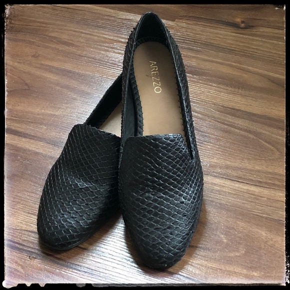 AREZZO Black Snakeskin Leather Almond Toe Loafer - Picture 1 of 15